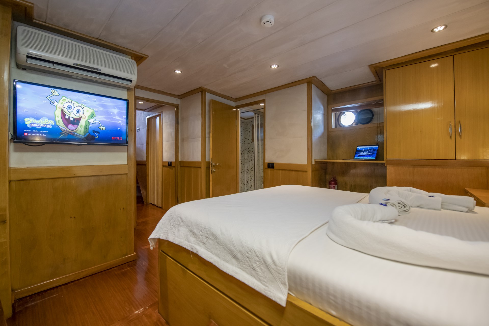 Air-conditioned Gulet My CeMila 4 cabins 8 people weekly boat for charter