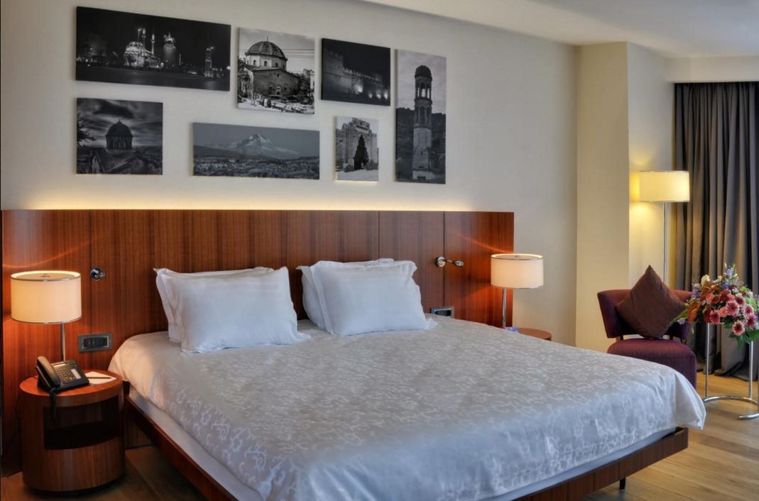 Ommer Hotel On Twitter Havuz Keyfini Ommer Ayricaligiyla Yasayin Ommerhotel Hotel Havuz Kayseri