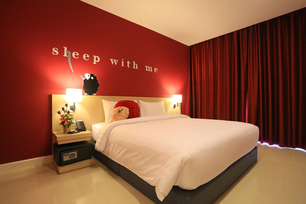 Sleep With Me Desing Hotel Patong