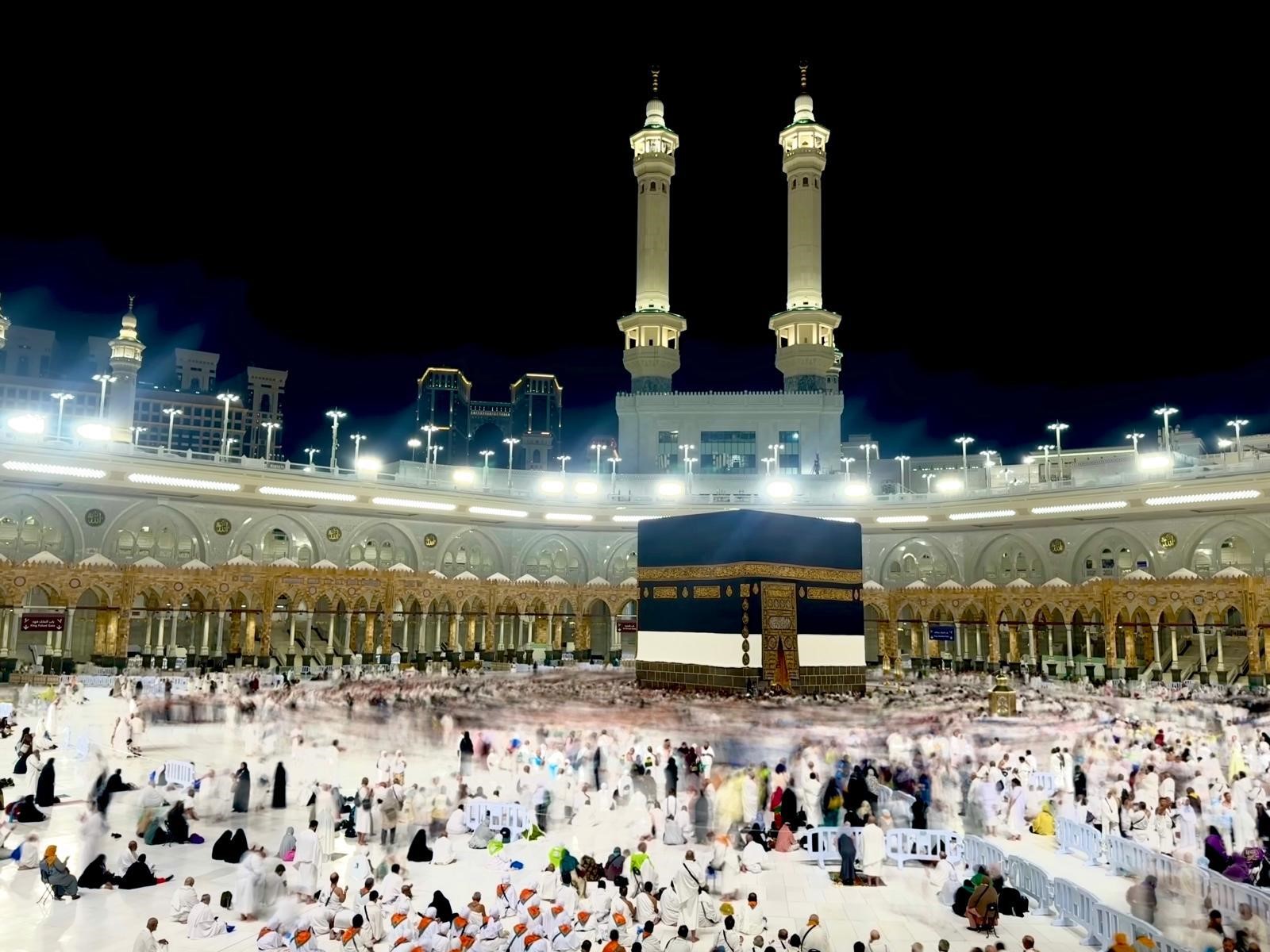 1 Şubat 2026 (10 Gün) Berat Kandili Medine'de 5 Yıldızlı Yürüme Mesafeli Umre Turu